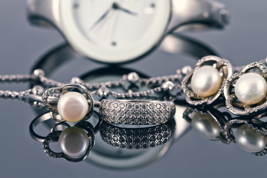 silver jewelry with pearls and elegant women's watches jewelry polishing