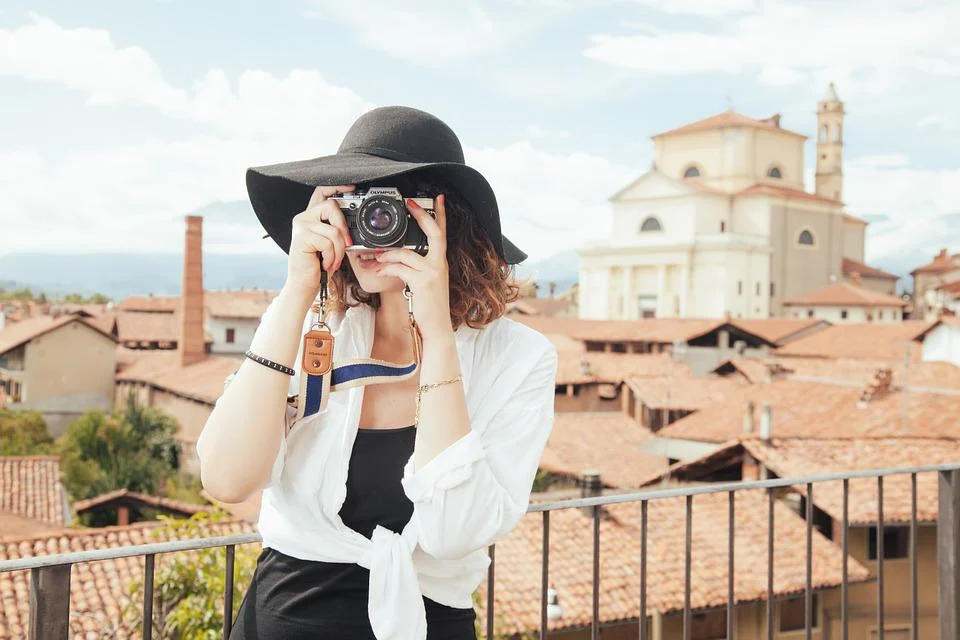Essentials to Pack for Your Honeymoon: The Ultimate Packing List
